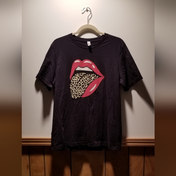Bella Canvas Tops - Bella Canvas lips with leopard tongue graphic tee